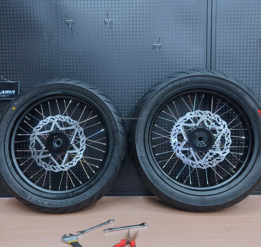 Ultra Bee Super moto